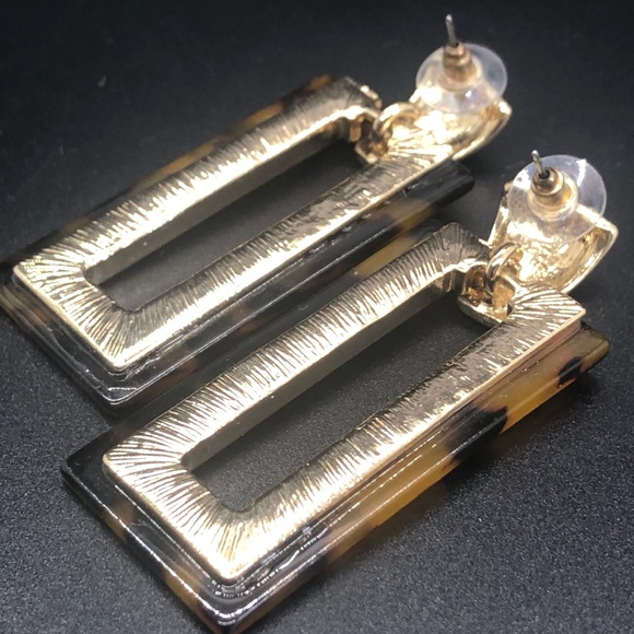 Rectangle Baubles Tortoise Resin Pierced Earrings - Picture 5 of 12